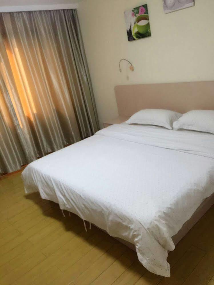 Yimi Inn Shiqiao Metro Sation Pedestrian Street Branch Kanton Zewnętrze zdjęcie
