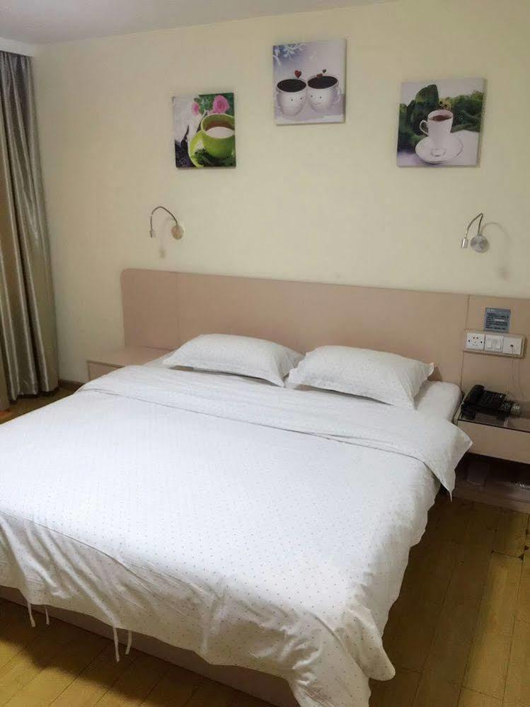 Yimi Inn Shiqiao Metro Sation Pedestrian Street Branch Kanton Zewnętrze zdjęcie